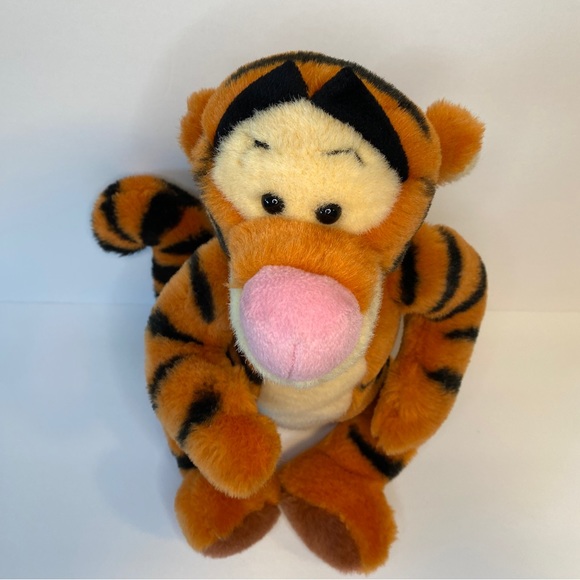 Mattel Vintage 1998 Disney Tigger Stuffed Animal Plush - Picture 2 of 9